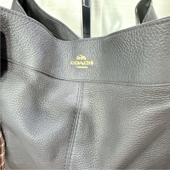 Coach Black Leather Shoulder Bag with Tassel Accents - Picture 3 of 16